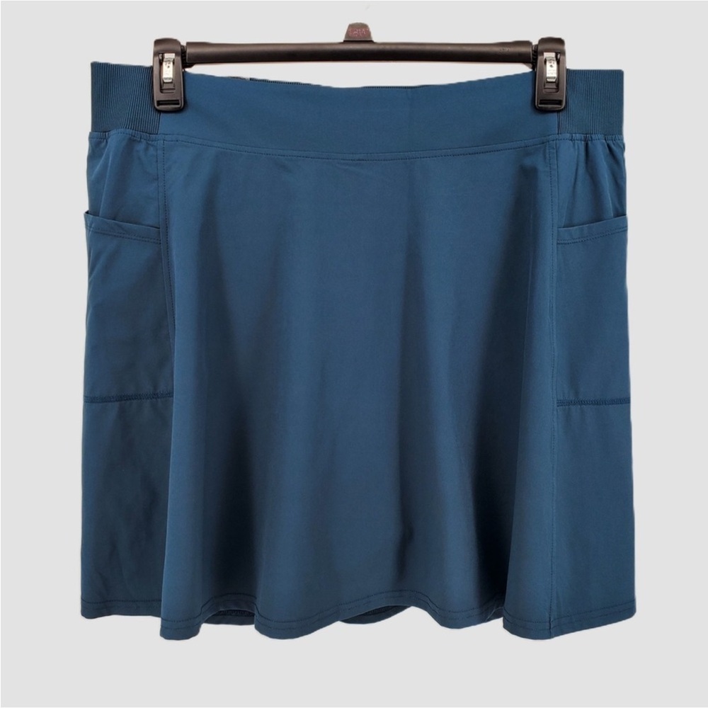 32 Degrees Active Shorts in Dark Porcelain Blue